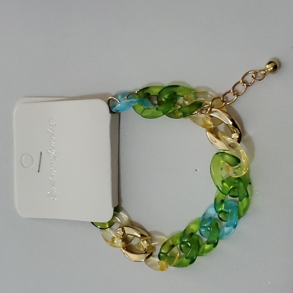 Fashion Acrylic Green & Gold Bracelet